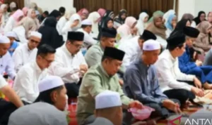 Sekwan Batola Hadiri Buka Puasa Bersama Kecamatan Tabukan dan Kuripan