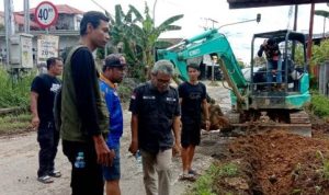 Warga Jalan Pendreh Desak Penanganan Permanen Jalan Rusak