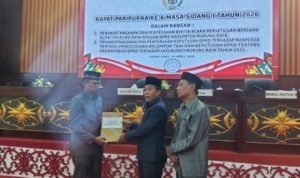 DPRD Murung Raya Sahkan Raperda Pengelolaan Kelompok Tani dalam Rapat Paripurna
