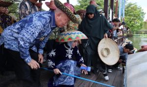Dermaga Pasar Terapung Kalsel di TMII Resmi Dibuka