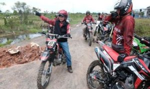 Bupati Kapuas Tinjau Pembangunan di Selat dan Kapuas Hilir