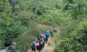 Wabup Kapuas Tinjau Desa Masupa Ria Lewat Jalur Sungai