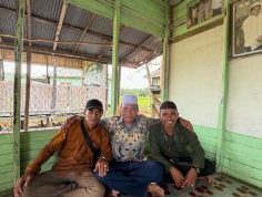 Menapaki Jalan Sunyi Menuju Makam Datu Muning di Tapin