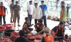 Bupati Murung Raya Pantau Penyaluran Daging Kurban Iduladha 1447 H
