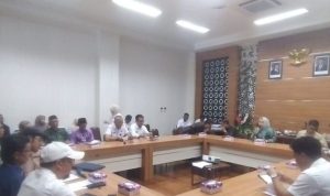 Warga Kuripan Desak Perbaikan Jalan ke Marabahan