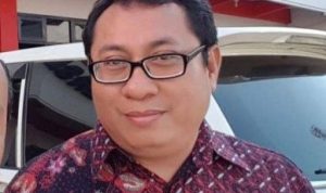 Geliat Bayang-Bayang Sang Mantan