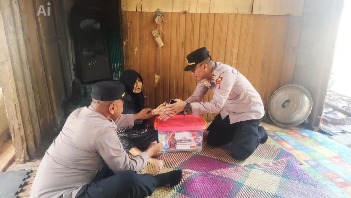 1 Hari 1 Kebaikan, Polisi Sambangi Lansia Sebatang Kara