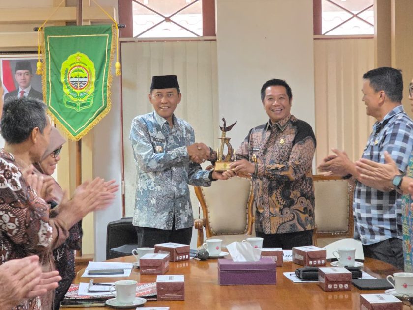 Kaji Tiru ke Bantul Pemkab Barut Fokus Pelayanan Publik
