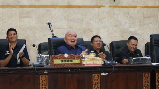 Rapat Paripurna DPRD Gubernur Kalsel Sampaikan Rancangan KUPA PPAS 2026