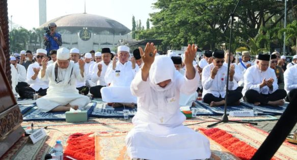 Salat Istisqa Digelar di Sabilal Muhtadin, Warga Doakan Hujan Turun
