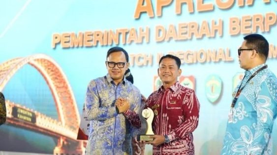 Banjarmasin Raih Rp2 Miliar dan 300 Unit Bedah Rumah