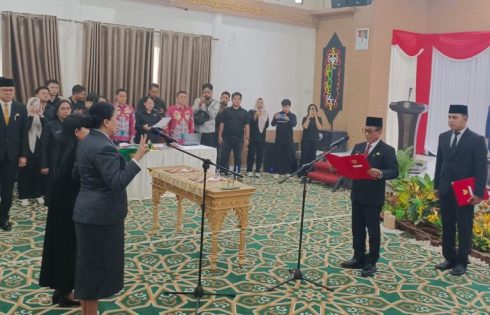 Heriyus Lantik Lynda Kristiane sebagai Sekda Definitif Murung Raya