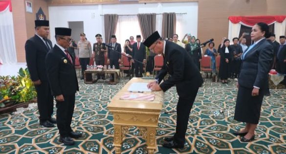 Lynda Kristiane Resmi Jabat Sekda Murung Raya, Heriyus Apresiasi Pengabdian Sarwo Mintarjo